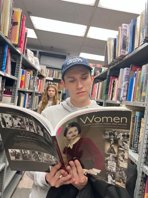 TommyInnit on social media