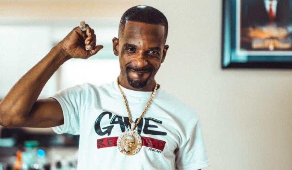 Age, Height and Physical Appearance 