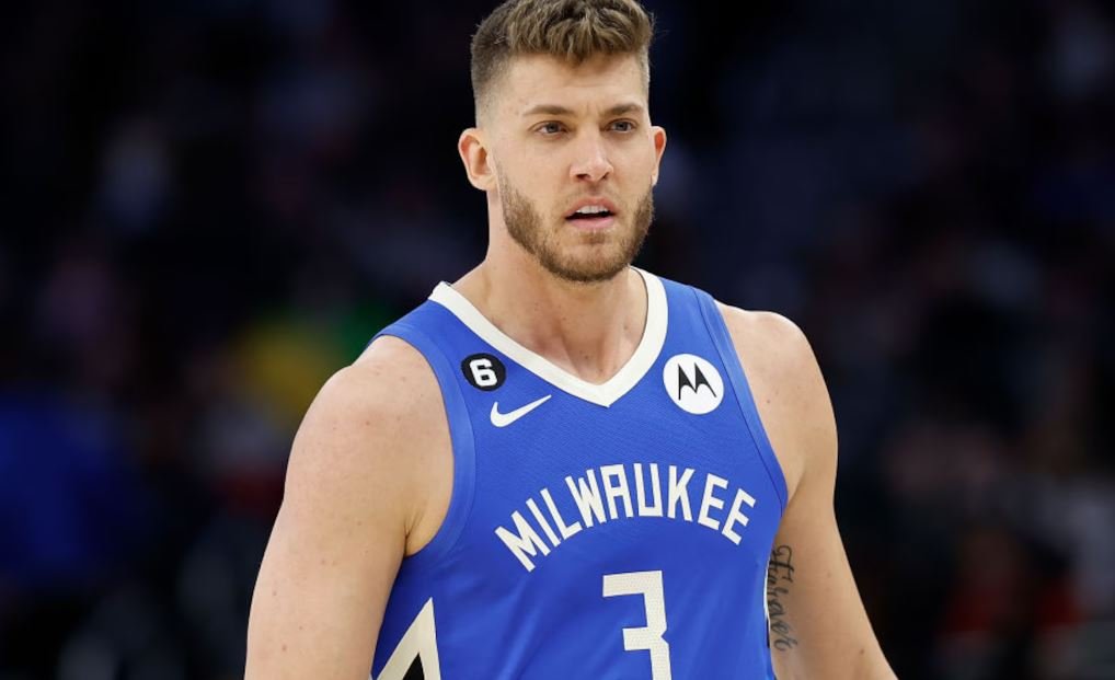 Meyers Leonard #3 of the Milwaukee Bucks