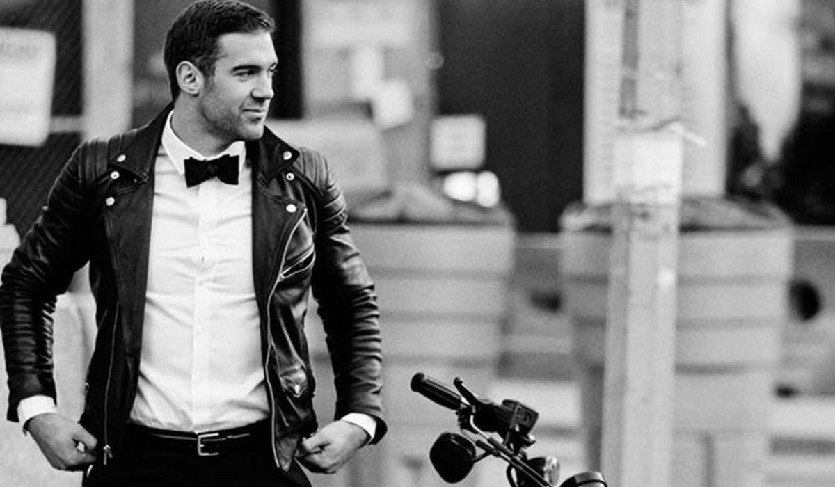 Professional photo of Lewis Howes for a net worth and biography article.